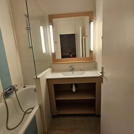 6 Pers A St Raphael Avec Piscine Apartman