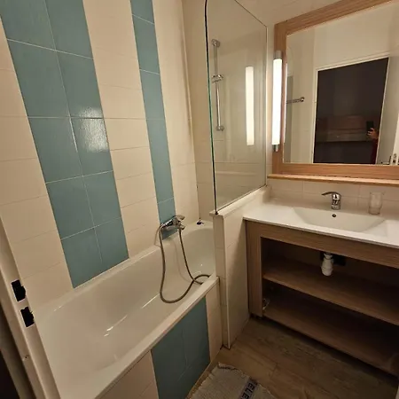 شقة 6 Pers A St Raphael Avec Piscine Saint-Raphaël