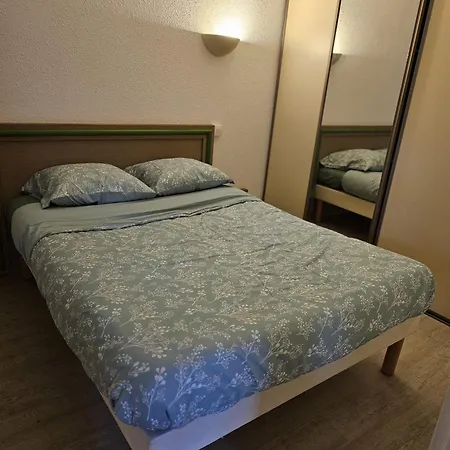 6 Pers A St Raphael Avec Piscine شقة